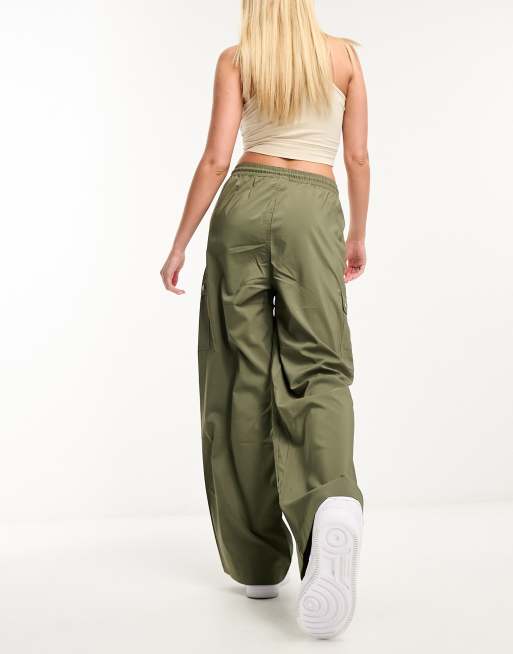 Columbia Silver Ridge oversized cargo joggers in stone green - Exclusive to ASOS, 4 of 4