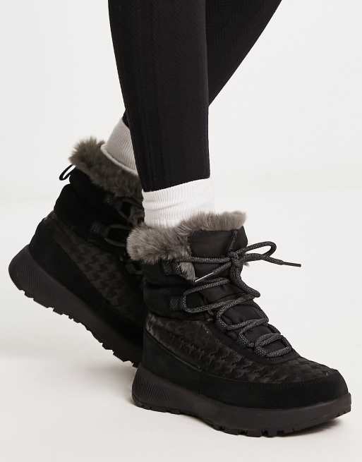 Black columbia hot sale boots