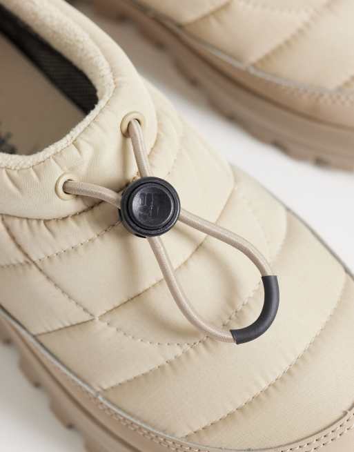 Columbia Snowtrot Unwind shoes in beige, 3 of 4