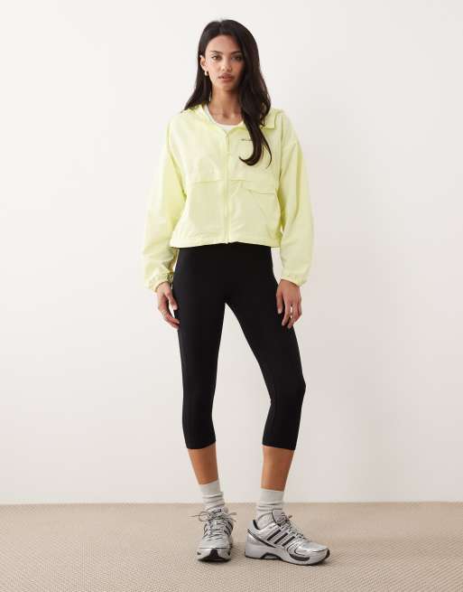 Columbia Spire Valley cropped windbreaker in yellow, 3 of 4