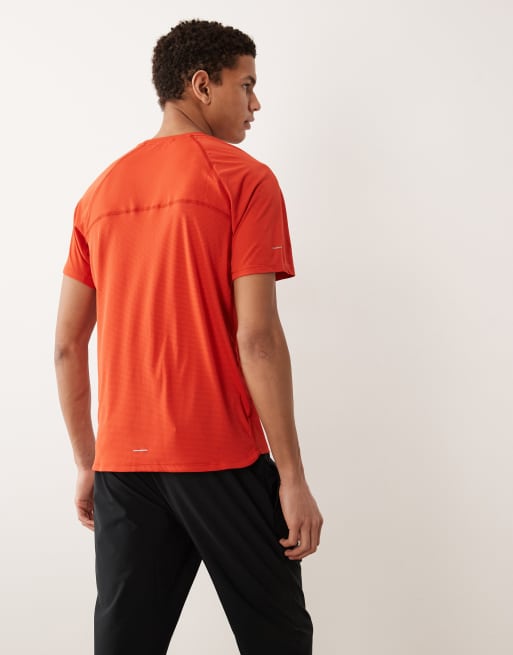 Columbia – Stealth Spring – T-Shirt in Rot, 5 von 5