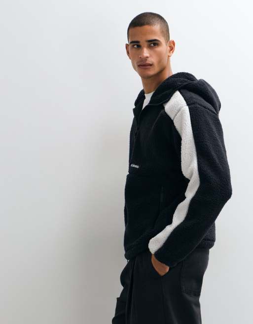 Columbia Street Tech CSC fleece hoodie in black, 3 of 5