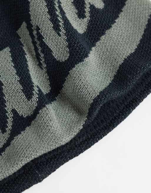 Columbia Street Tech Skull beanie in black, 2 of 3