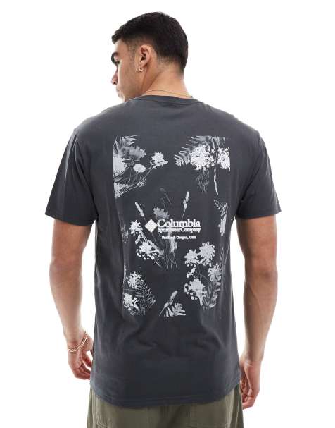 Columbia – Svart t-shirt med blommigt Navy Heights-tryck baktill, exklusivt hos ASOS - view 1