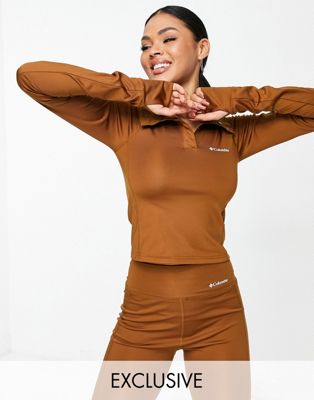 Columbia Trainng CSC Sculpt cropped long sleeve fleece in brown Exclusive at ASOS