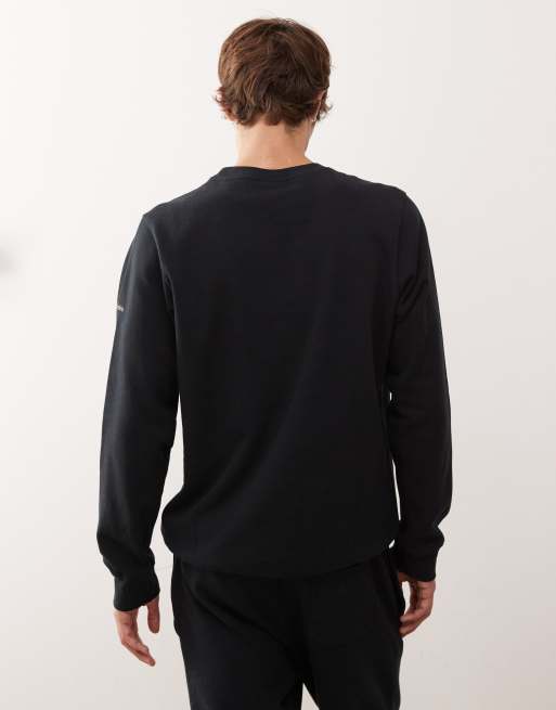 Columbia Trek crew in black, 3 of 5