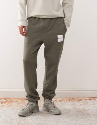 Columbia Trek jogger in charcoal-Grey