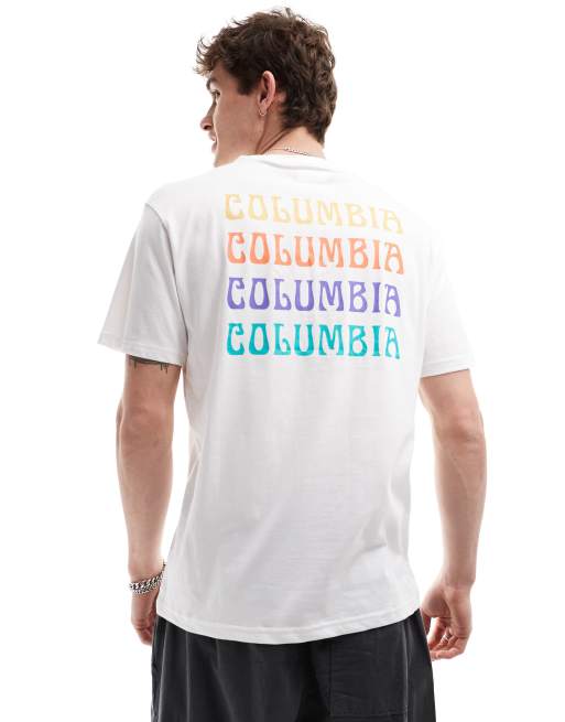 Columbia – Unionville – Vit t-shirt med tryck baktill, endast hos ASOS