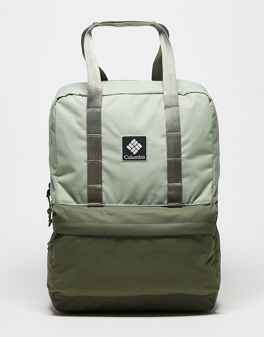 Unisex Trek 24L backpack in khaki-Green