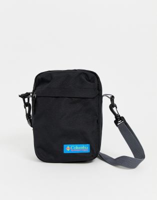 columbia urban uplift side bag in black