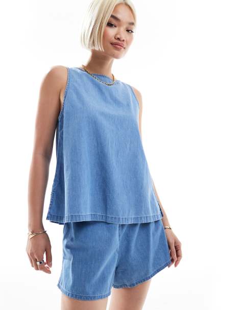 Completo con gilet e pantaloncini in morbido denim - view 1