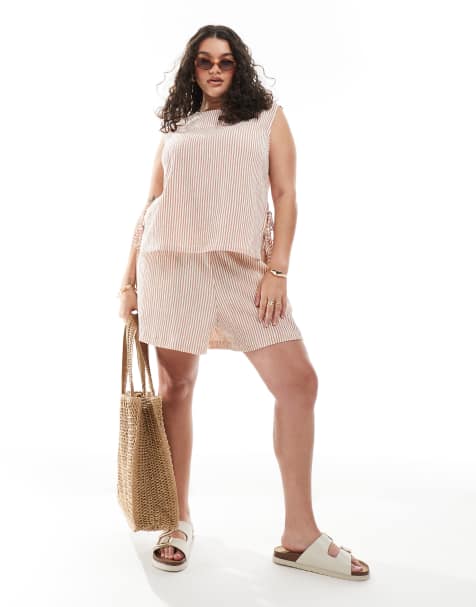Conjunto a rayas rosas de pantalones cortos y top elegante con lazada lateral de tejido texturizado de ASOS DESIGN Curve - view 1