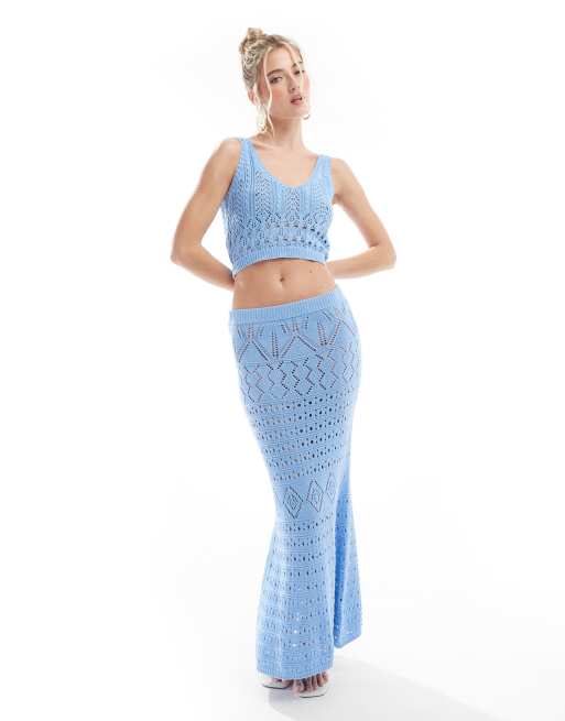 Conjunto azul de falda larga y top corto de croché de Threadbare