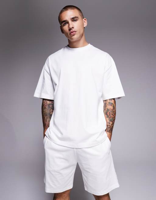 Conjunto blanco de camiseta y pantalones cortos de punto liso de River Island, 3 de 5