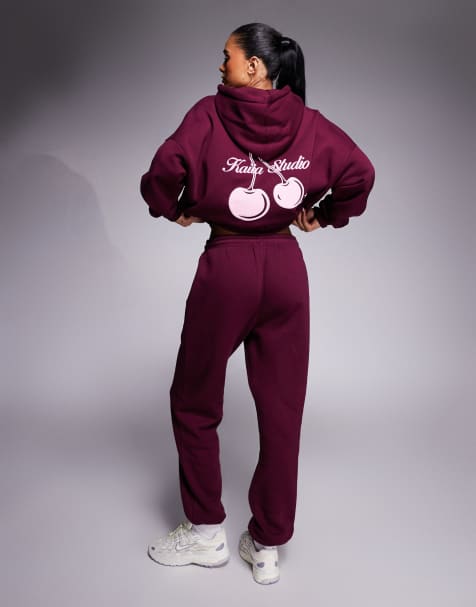 Conjunto burdeos y rosa de joggers con bajos ajustados y sudadera extragrande con capucha, cremallera y estampado de cereza en la espalda de Kaiia - view 1