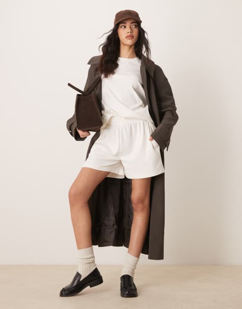 Conjunto color crema de camiseta extragrande con mangas raglán y pantalones cortos de punto grueso acanalado de ASOS DESIGN - view 1