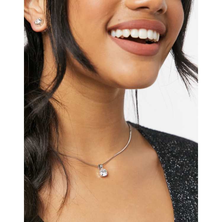 Conjunto de collar y pendientes con cristales Swarovski de Krystal London | ASOS