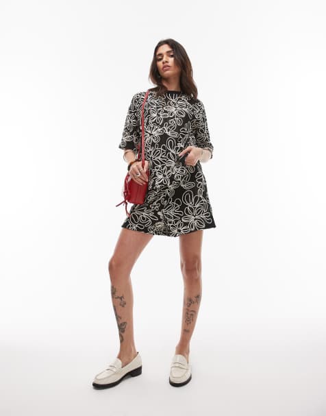 Conjunto de corte cuadrado con aplicación floral de Topshop - view 1