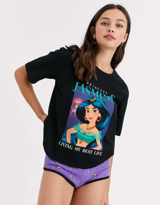 Conjunto de pijama con pantalones cortos y camiseta con dise o de princesa Jasmine de Disney de ASOS DESIGN