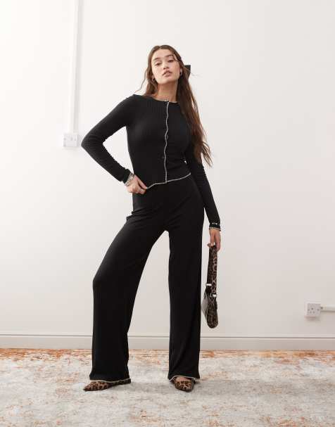 Conjunto de punto liso con ribetes de punto festón de Miss Selfridge - view 1