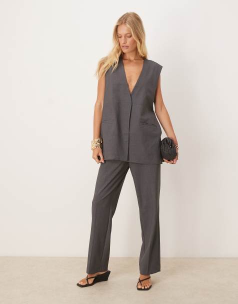 Conjunto de sastre gris oscuro de pantalones de talle alto y chaleco extragrande de Aware - view 1
