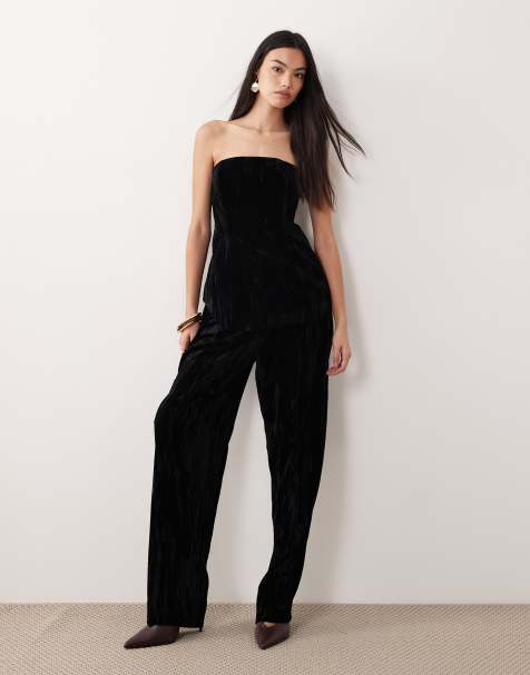 Conjunto de sastre negro de pantalones de corte tapered y top con escote palabra de honor y sobrefalda de terciopelo de ASOS DESIGN - view 1