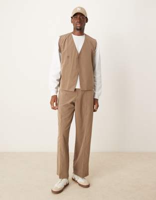 Conjunto de vestir marrón de tejido técnico de ASOS DESIGN - view 1