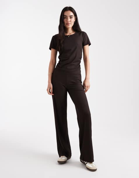 Conjunto deportivo marrón chocolate de top y pantalones de canalé de ONLY - view 1