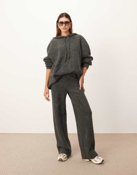 Conjunto gris carbón de pantalones de pernera recta y sudadera con capucha de punto de ARRANGE - view 1