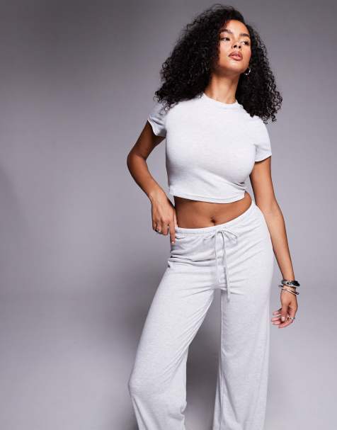 Conjunto gris claro de camiseta corta con cuello subido y pantalones de pernera ancha de canalé fino Midvale de Princess Polly - view 1