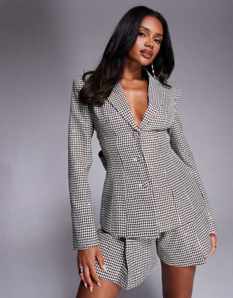 Conjunto marrón chocolate de americana y pantalones cortos con vuelo y lazo en la espalda de jacquard con lentejuelas de ASOS LUXE - view 1