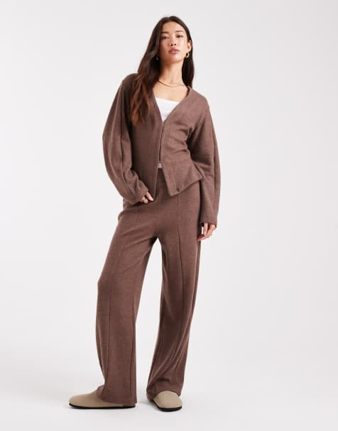 Conjunto marrón de cárdigan y pantalones de punto de New Look - view 1