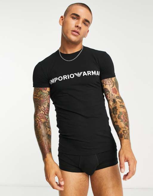 Conjunto negro de camiseta y calzoncillos de Emporio Armani 