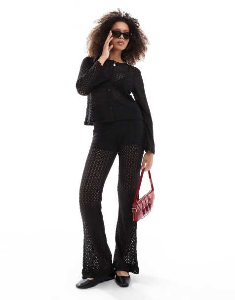 Conjunto negro de pantalones de campana y cárdigan de punto calado de Object - view 1