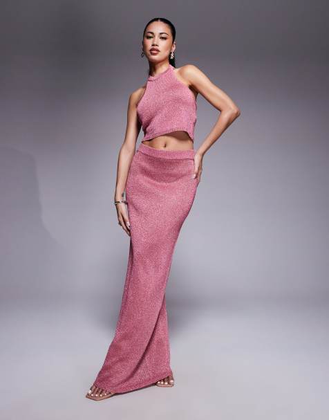 Conjunto rosa de falda larga y top sin mangas de punto con lentejuelas de Aria Cove - view 1