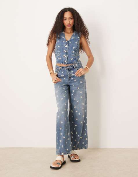 Conjunto vaquero azul con bordado de margaritas de Mango - view 1