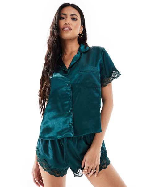 Conjunto verde esmeralda de pantalones cortos y camisa con cuello de solapas Amelia de Boux Avenue - view 1