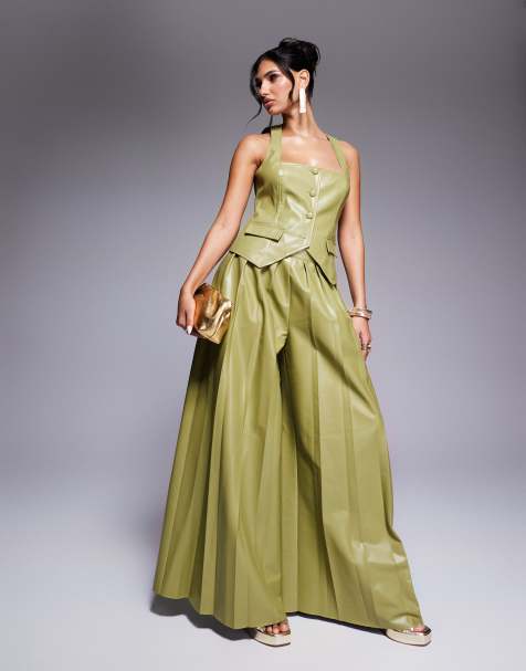 Conjunto verde oliva de chaleco de traje y pantalones plisados de poliuretano de ASOS LUXE - view 1