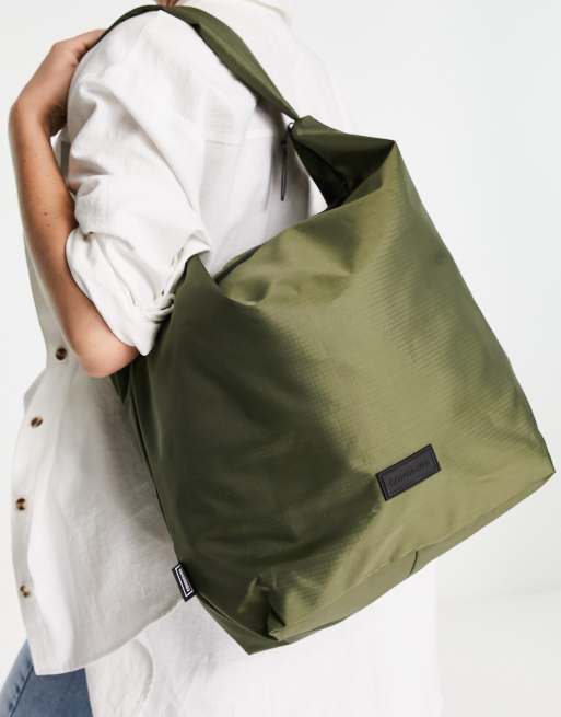 Consigned – Weiche Schultertasche in Khaki