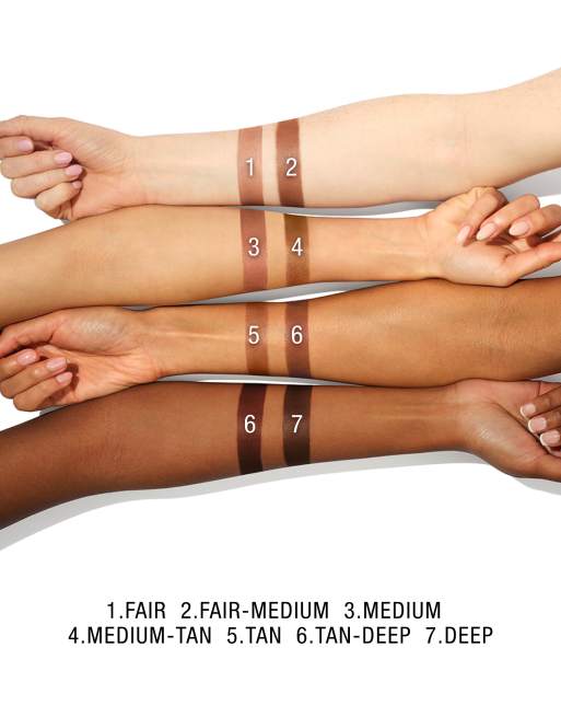 Contorno Hollywood Contour Wand de Charlotte Tilbury, 4 de 4