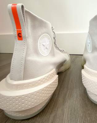converse all star disrupt hi trainers in off white