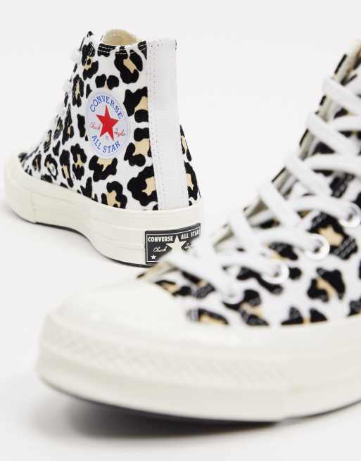 Converse motif outlet leopard