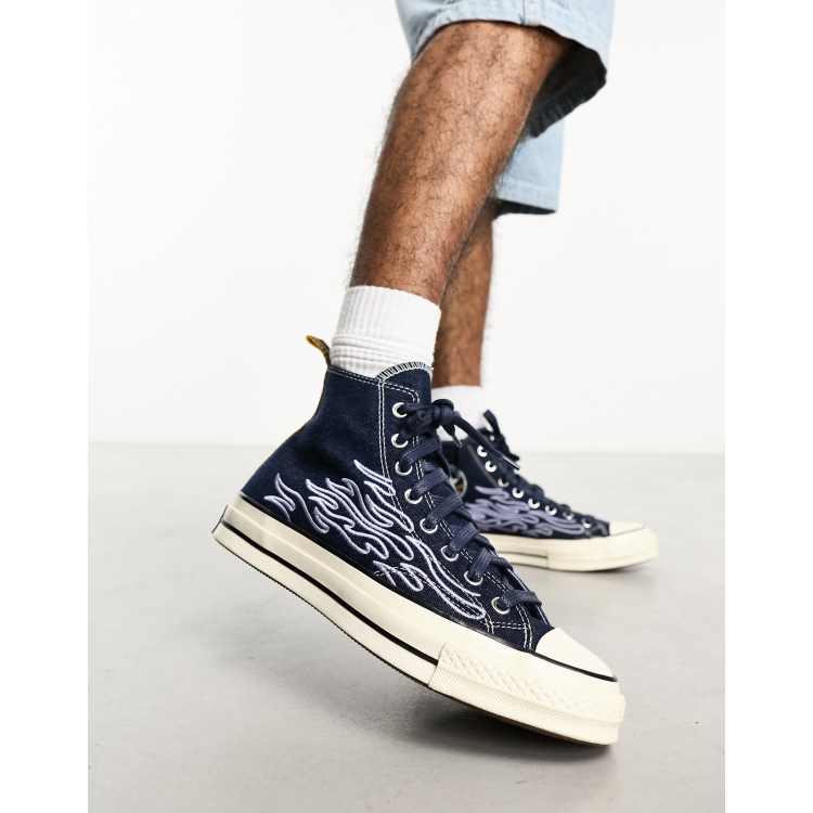 Converse noir best sale avec flamme