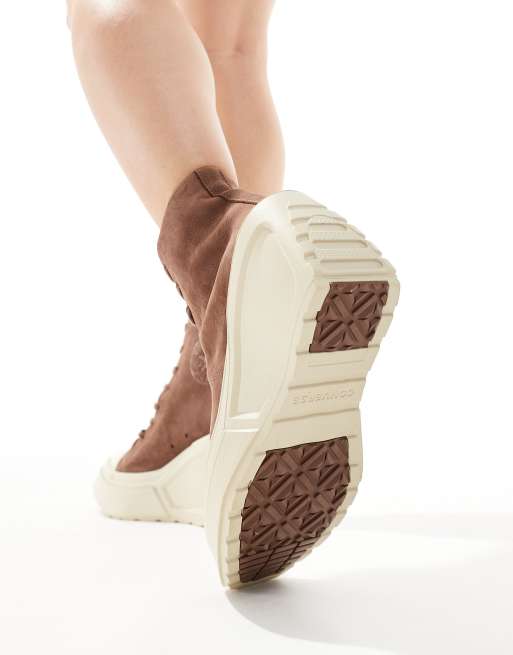 Converse Chuck 70 De Luxe wedge platform hi top sneakers in brown, 3 of 4