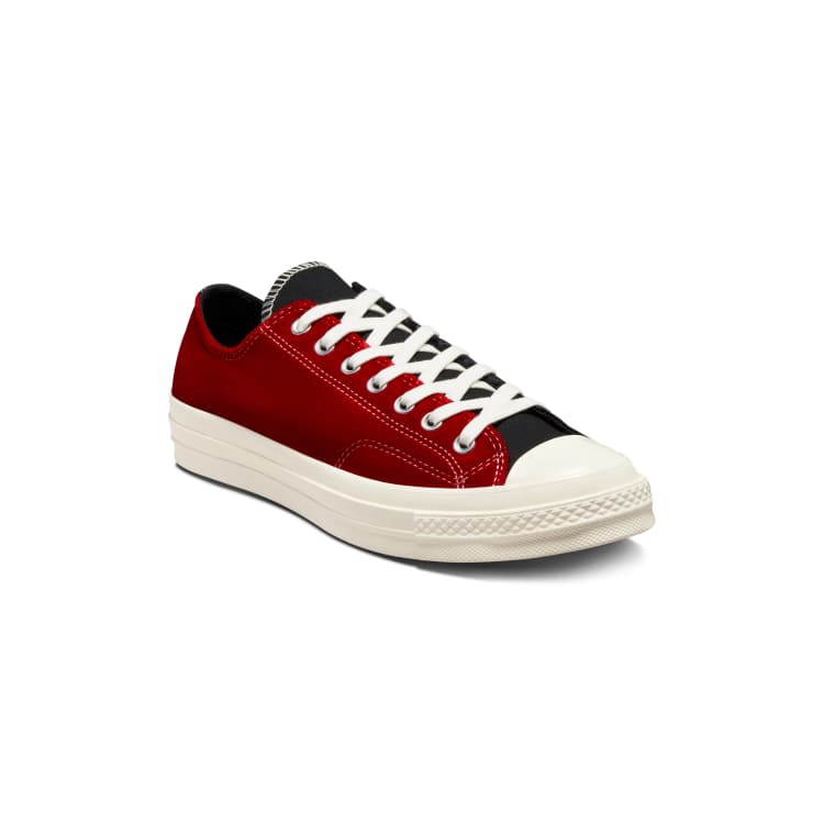 Converse red velvet sale