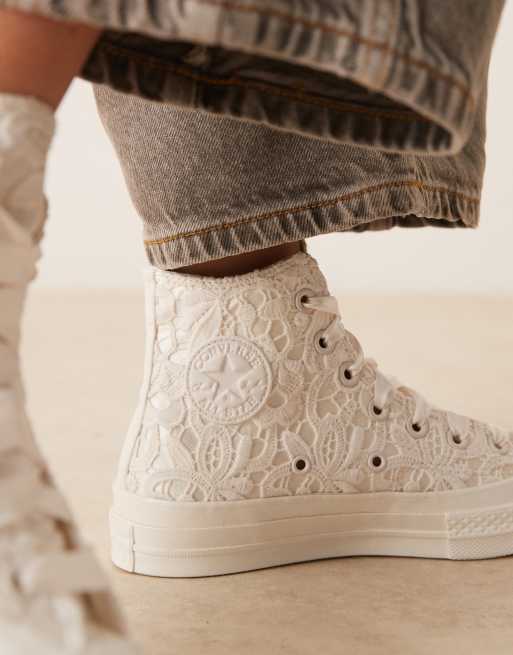 Converse - Chuck 70 Hi - Hvide sneakers i blondestof med snørebånd , 4 af 5