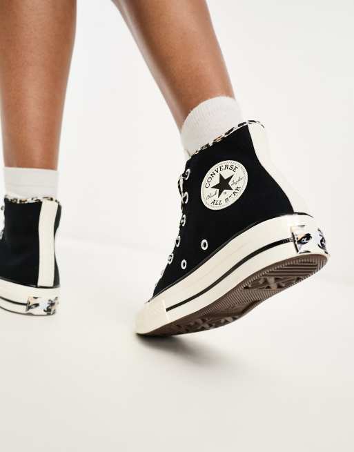 Converse bianche outlet con lacci neri