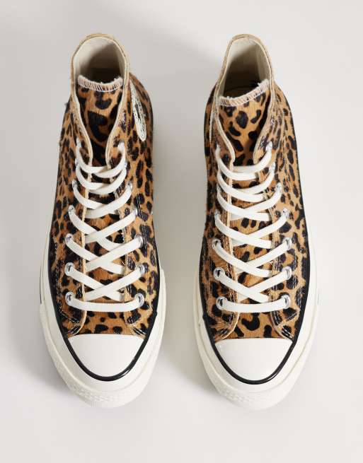 Converse Chuck 70 Hi Sneakers in brown leopard print, 3 of 5