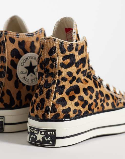 Converse Chuck 70 Hi sneakers in brown leopard print, 2 of 5