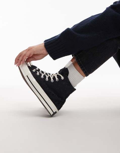 Converse Chuck 70 Hi trainers in black leopard print - view 1